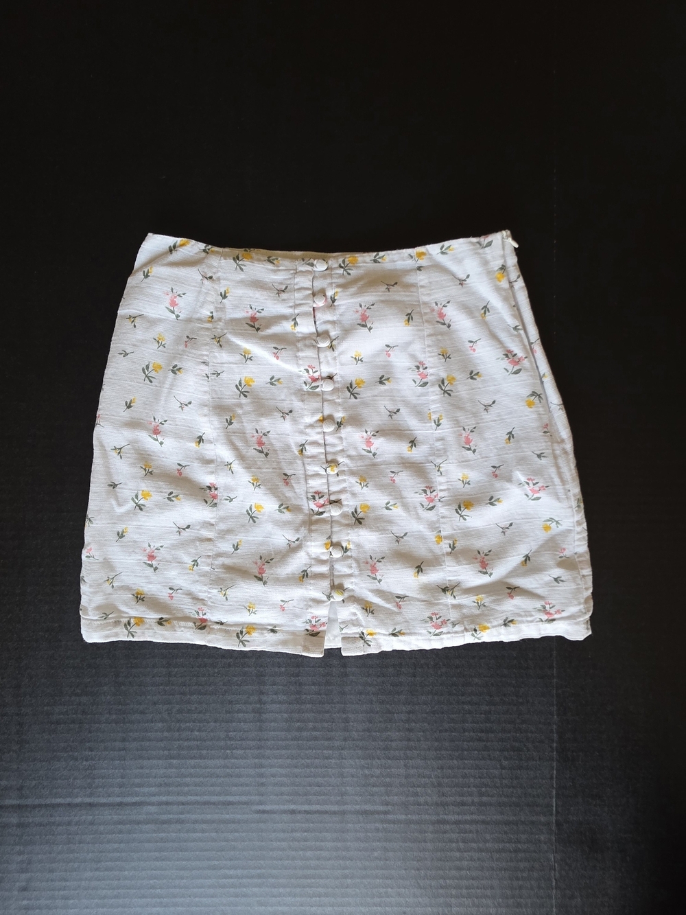 White Ditsy Floral Linen Button Front Mini Skirt Cottagecore Coquette Soft Girl - Picture 2 of 6